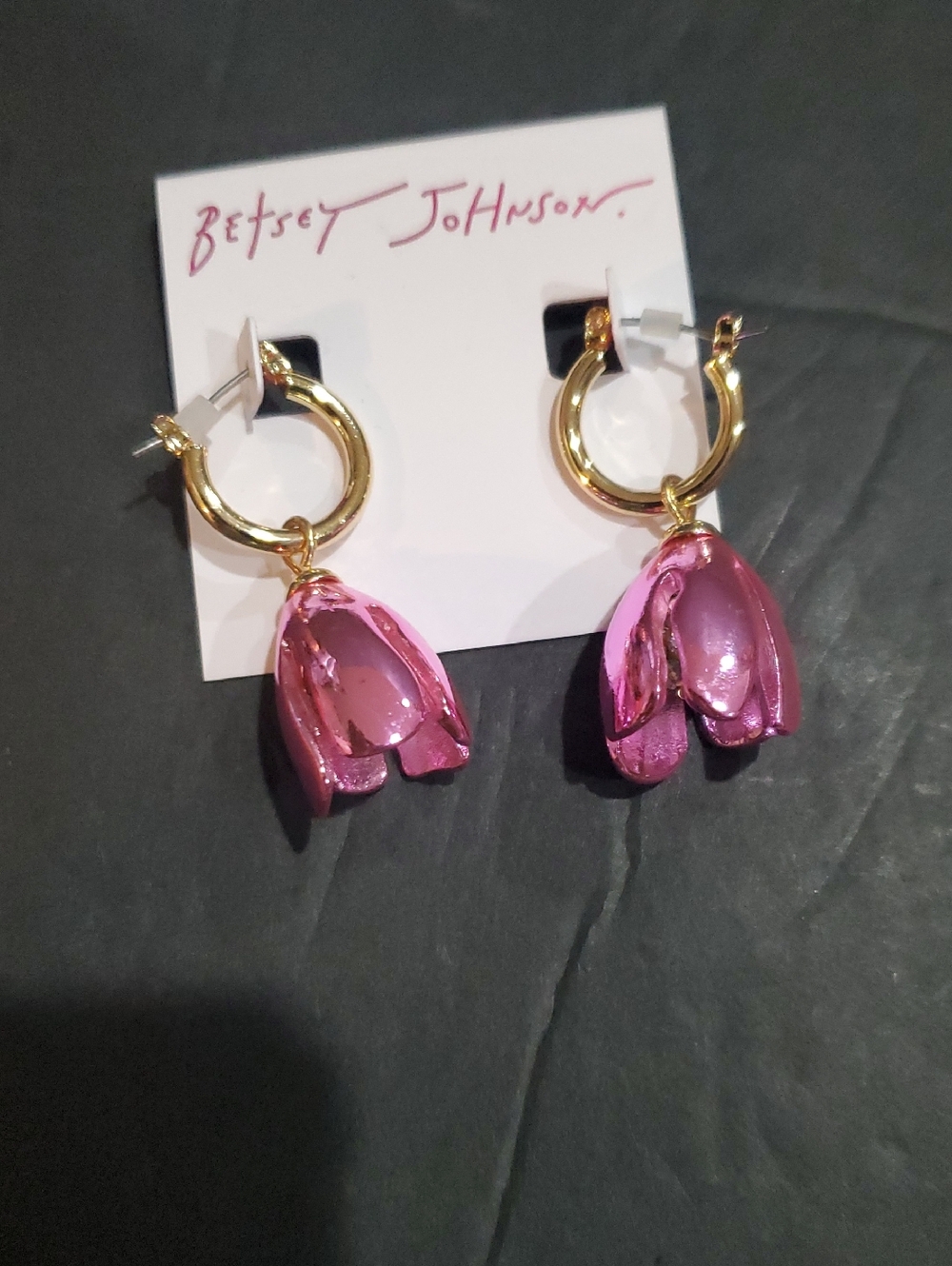 Betsey Johnson gold-tone hoop and pink metallic Garden Tulip Huggie Earrings new